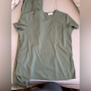 Women's Sage Green Short Sleeve Tee